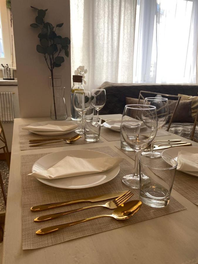 Vicky - New Apartment Centrum Srodmiescie 바르샤바 외부 사진