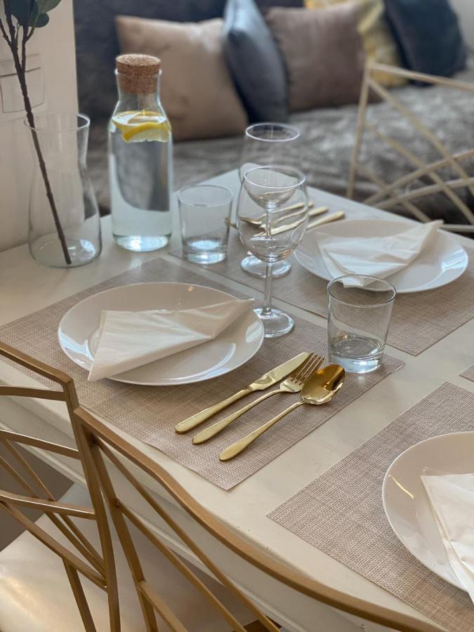 Vicky - New Apartment Centrum Srodmiescie 바르샤바 외부 사진